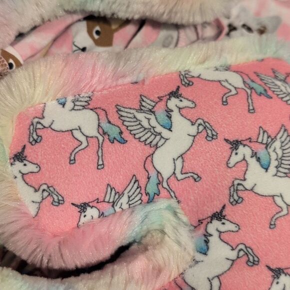 Justice Letter G Pastel‎ Rainbow & Unicorn Plush Pillow - Picture 3 of 4